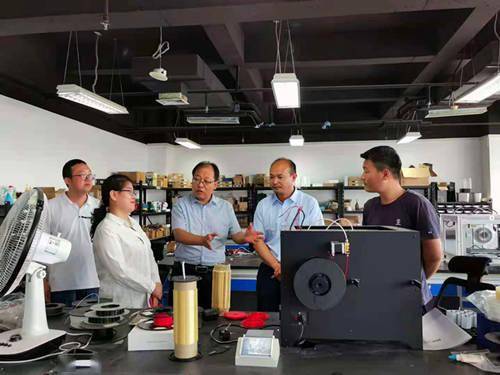 渭南市科技局深入3D打印科技企業孵化器，精準指導高新技術企業申報